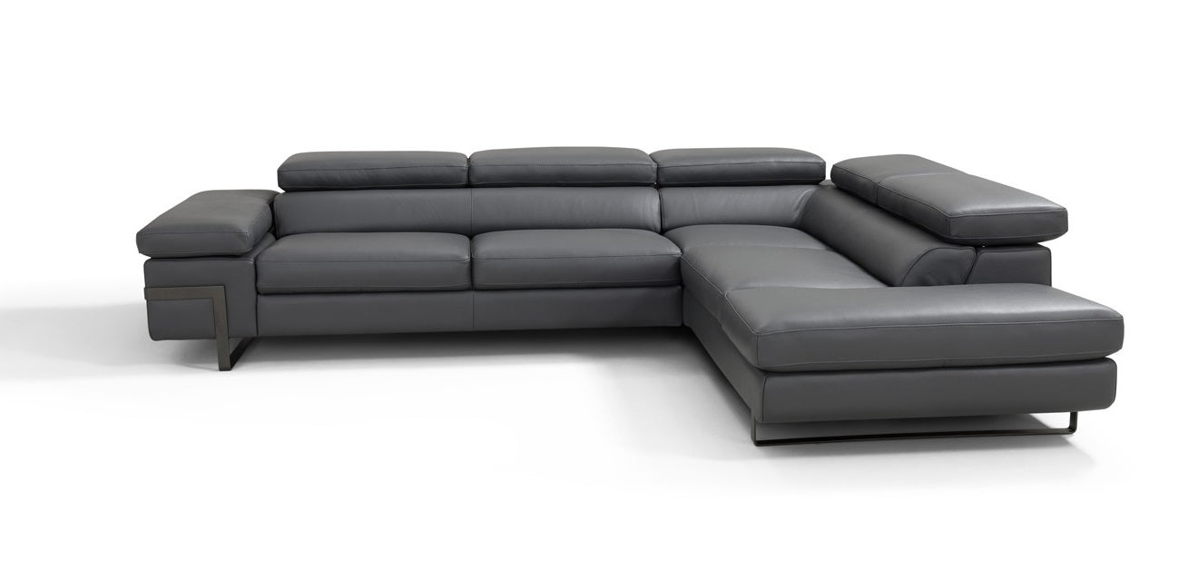 I867 Right Hand Facing Chaise in Grey