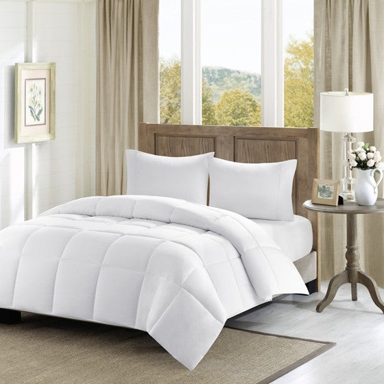 Winfield 300 TC Cotton Percale Luxury Down Alternative Comforter
